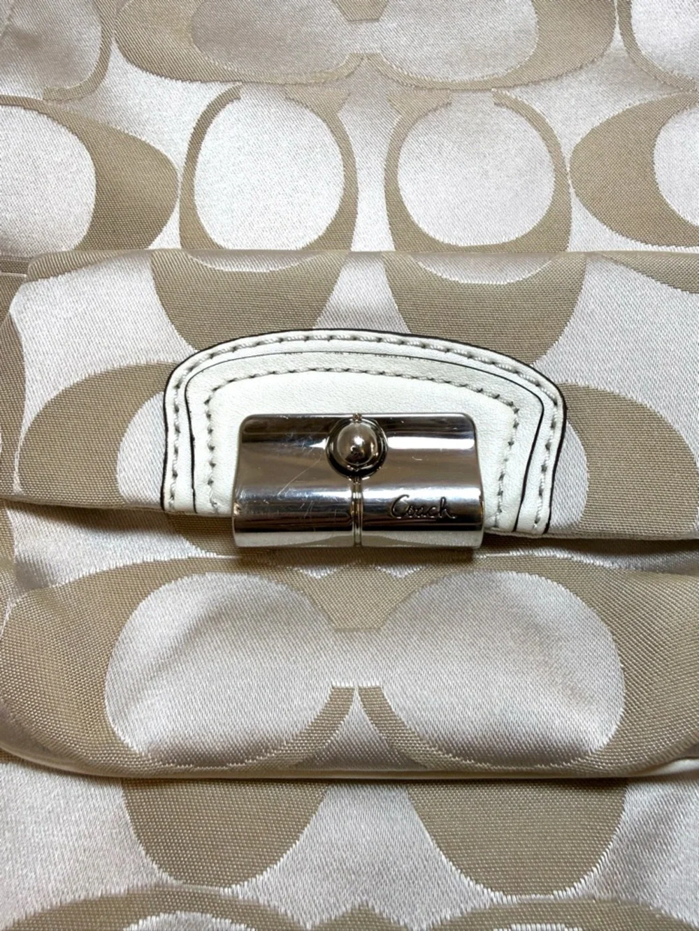 Coach Signature Clip Hobo Bag 14901 Ivory Tan Convertible Crossbody Shoulder - Picture 6 of 13